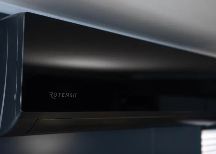 Na Wodzie - Marina & Botel Siemiany